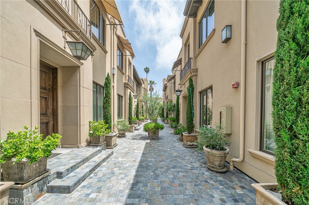 MLS #AR25137510 image #2