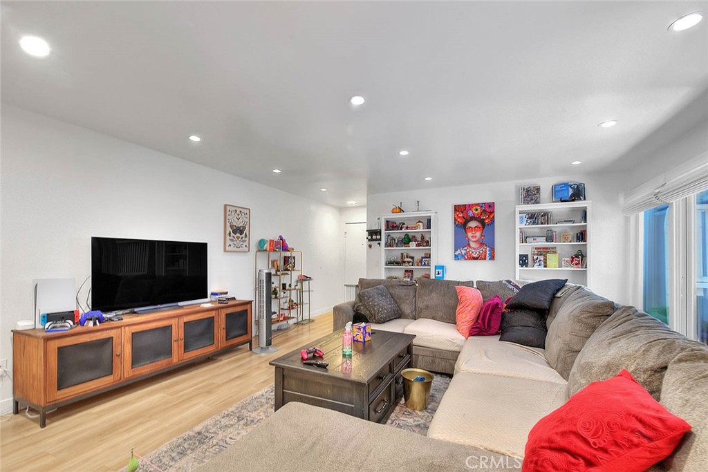 MLS #AR25160452 image #3