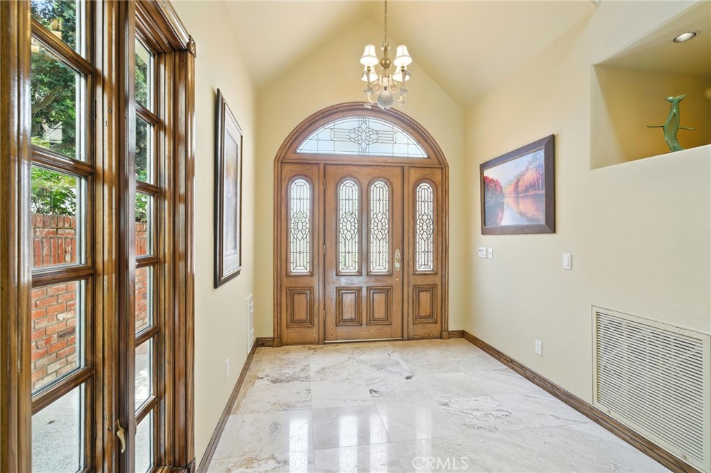 MLS #AR25173220 image #2