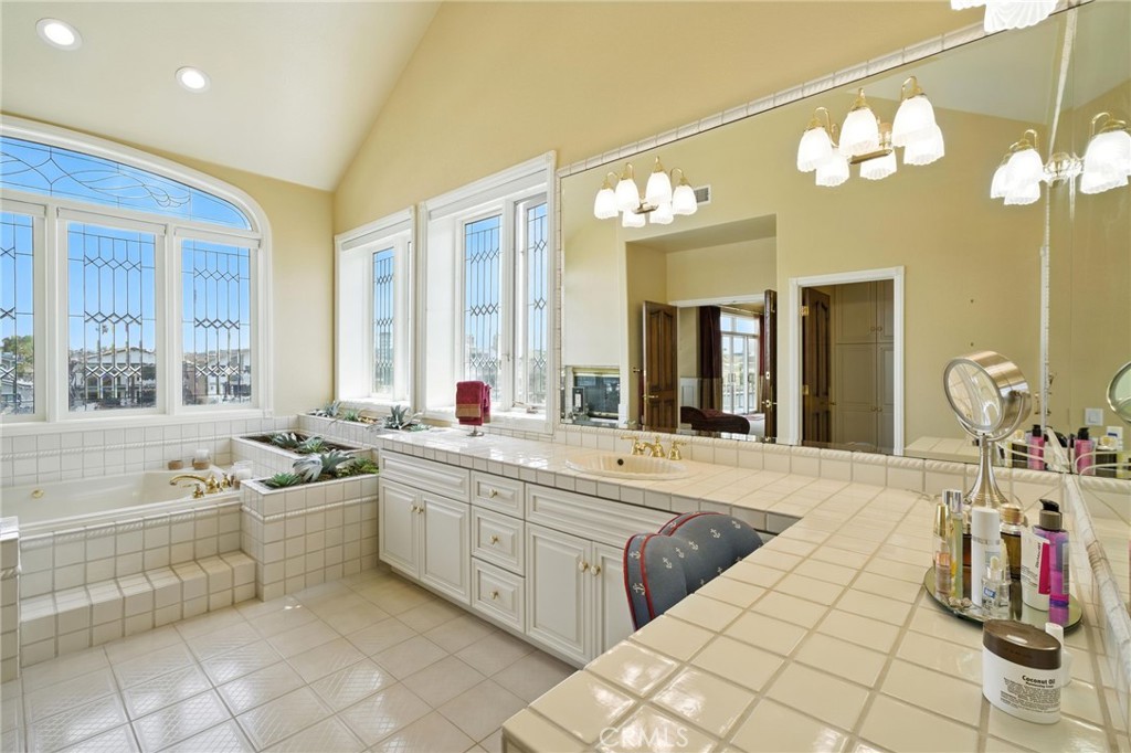 MLS #AR25173220 image #30