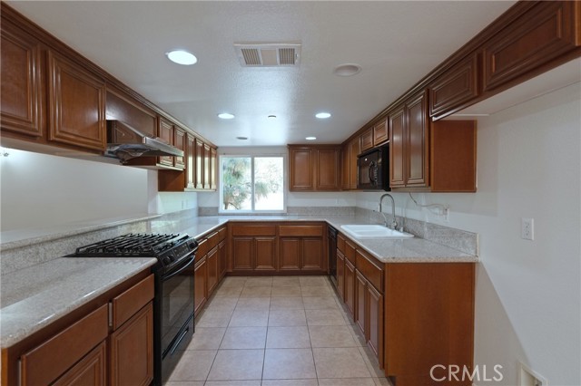 MLS #AR25185005 image #16