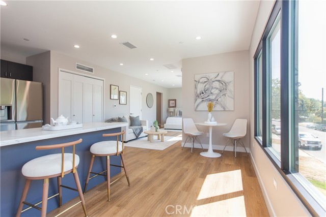 MLS #AR25190061 image #2