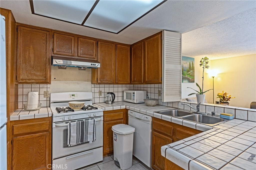 MLS #AR25230278 image #15