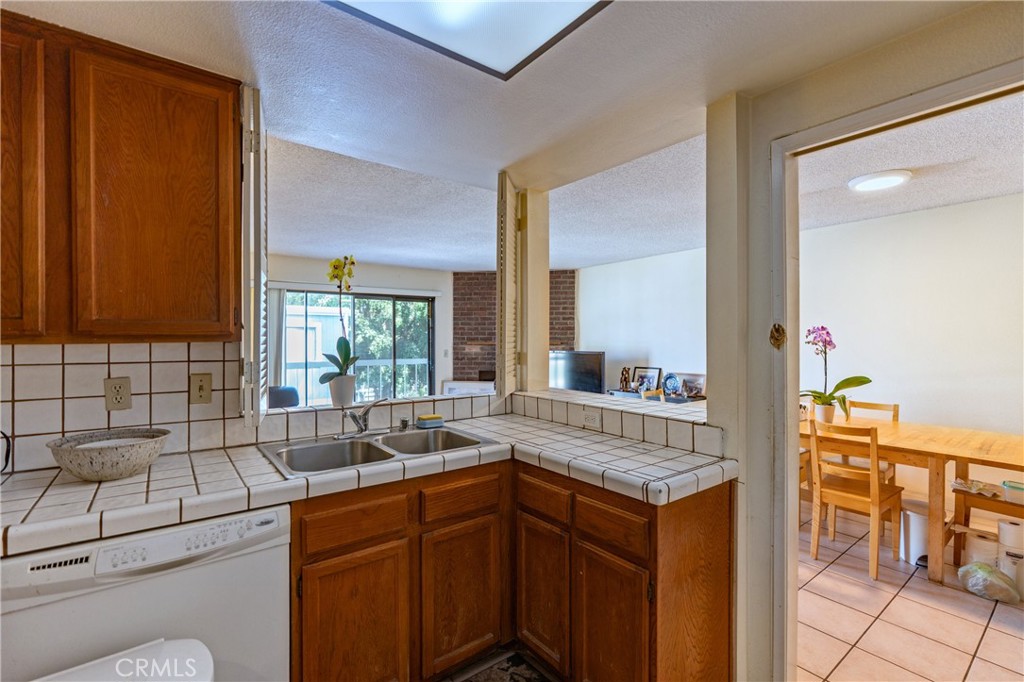 MLS #AR25230278 image #17