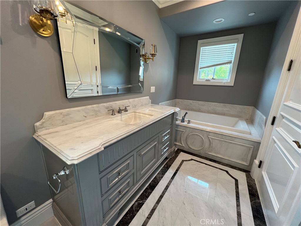 MLS #AR25237090 image #60