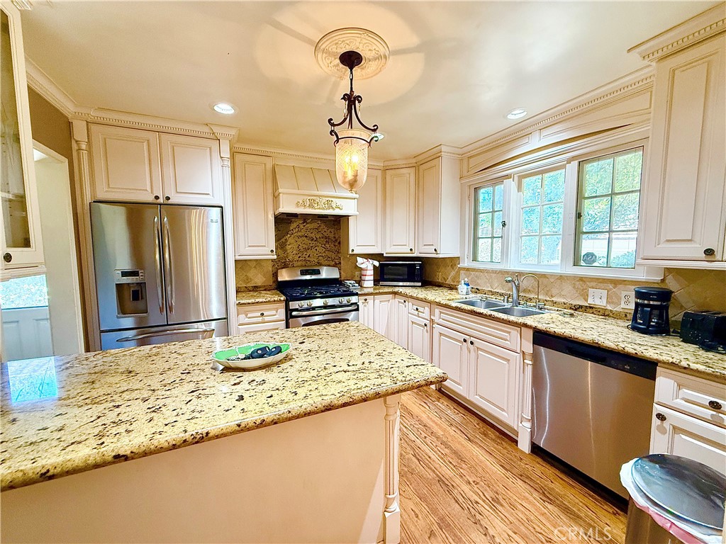 MLS #AR25240479 image #3