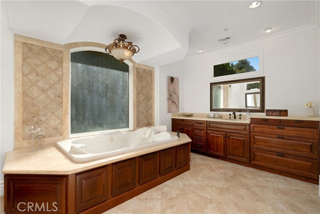 MLS #AR25242582 image #33