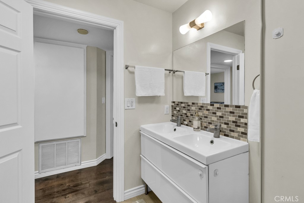 MLS #AR25249397 image #9