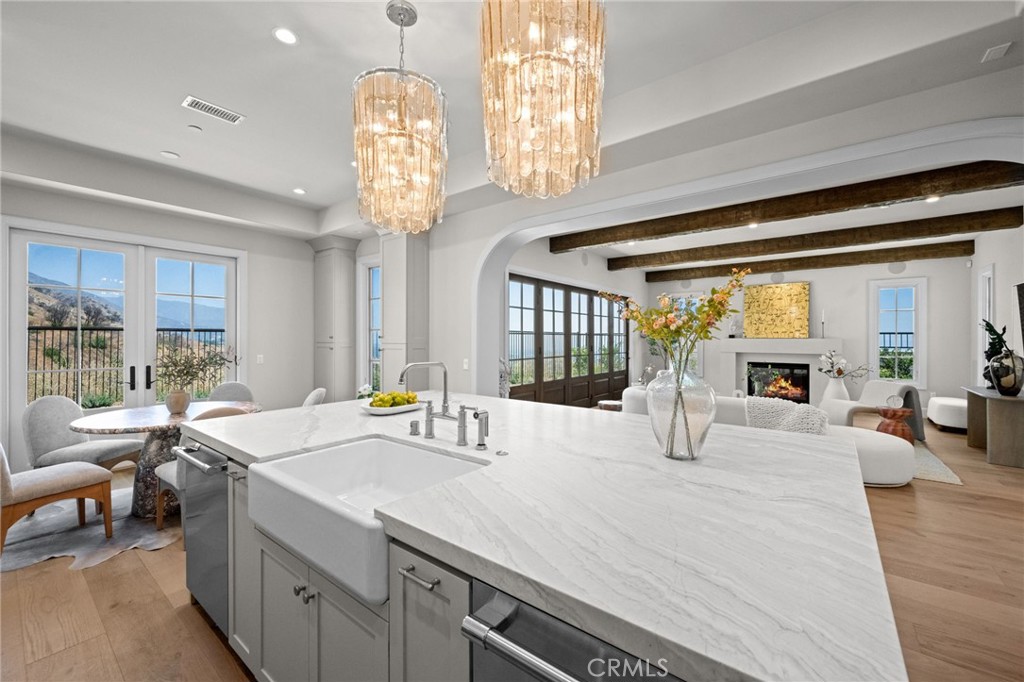 MLS #AR25250395 image #14