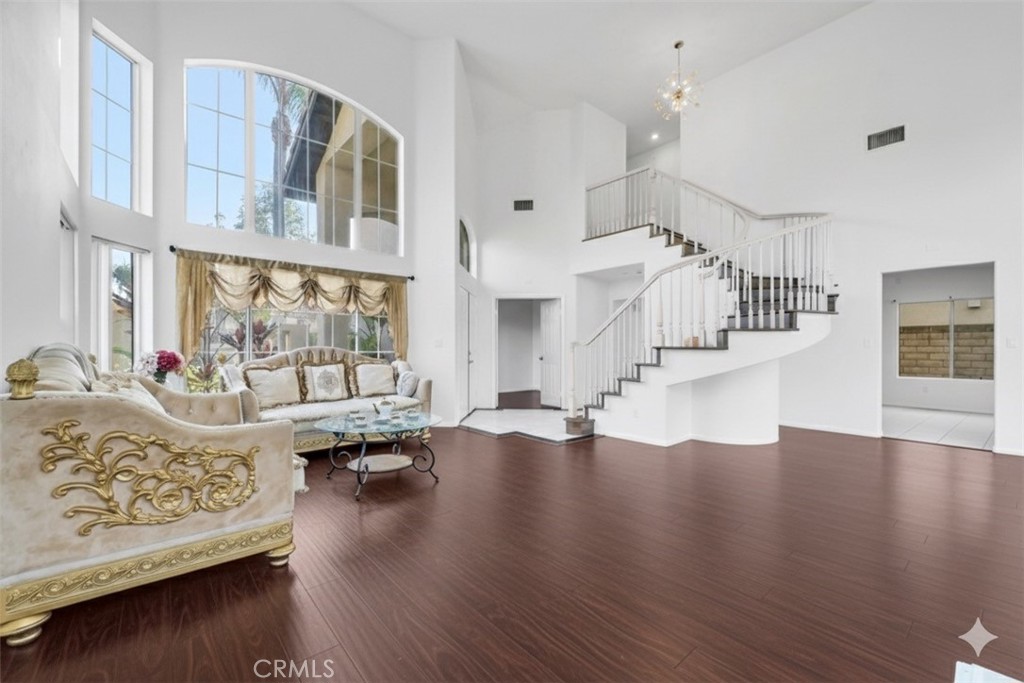 MLS #AR25253579 image #7