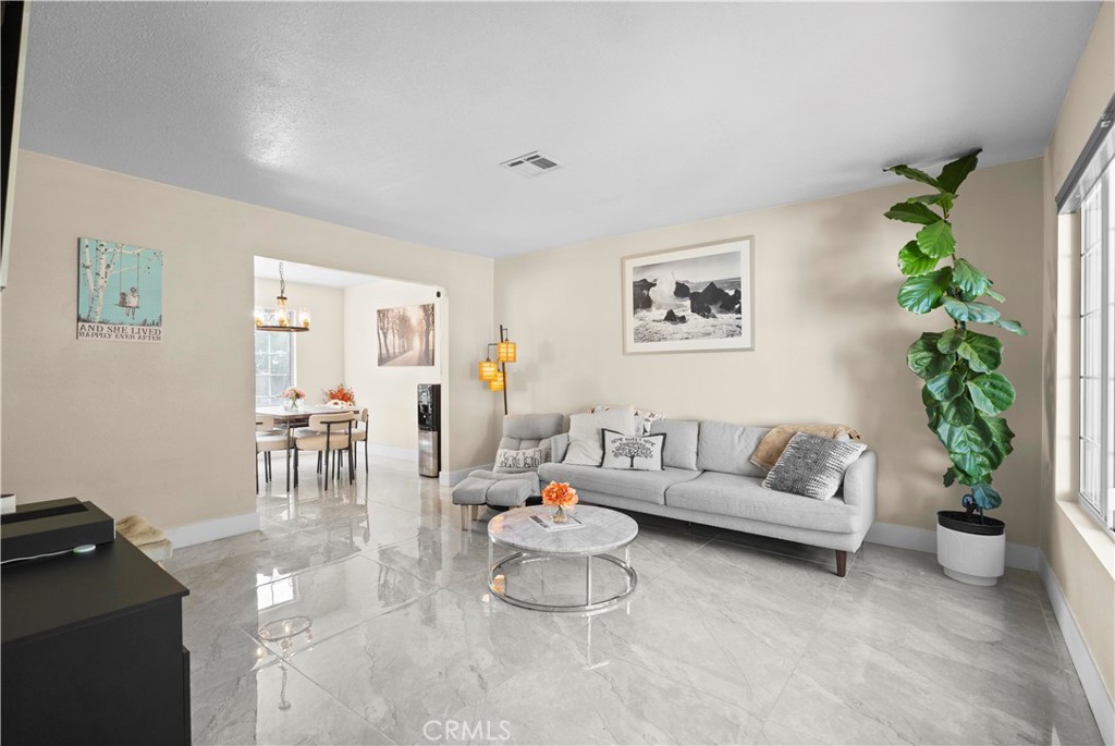 MLS #AR25254133 image #2