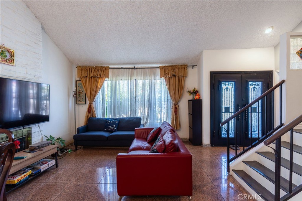 MLS #AR25254459 image #9