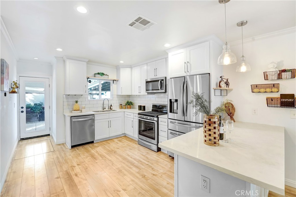 MLS #AR25258811 image #5