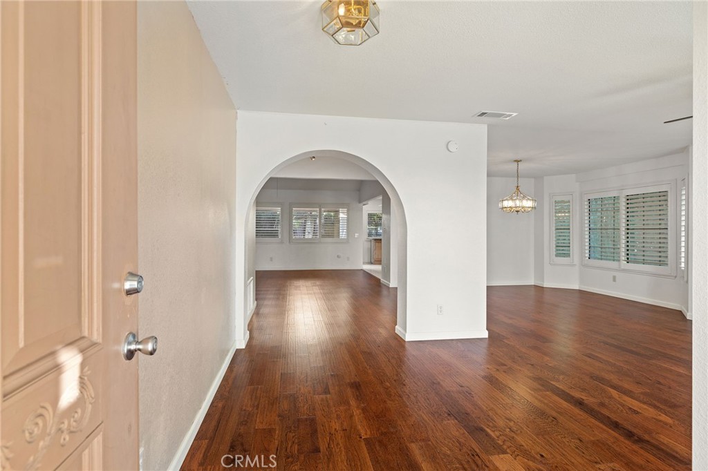 MLS #AR25258903 image #5