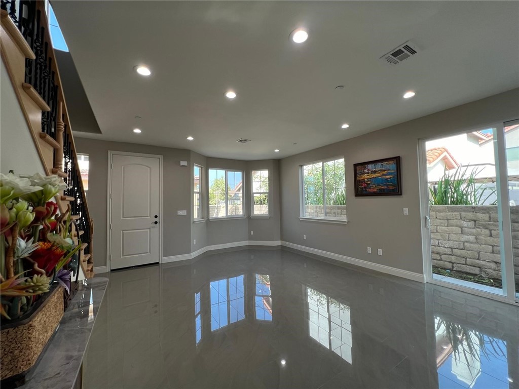 MLS #AR25259665 image #1