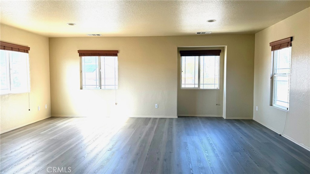 MLS #AR25260419 image #10