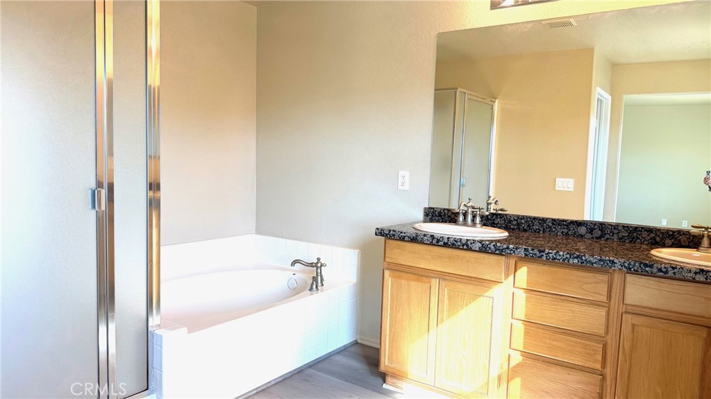 MLS #AR25260419 image #9