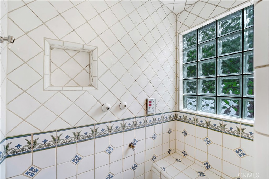 MLS #AR25261105 image #17