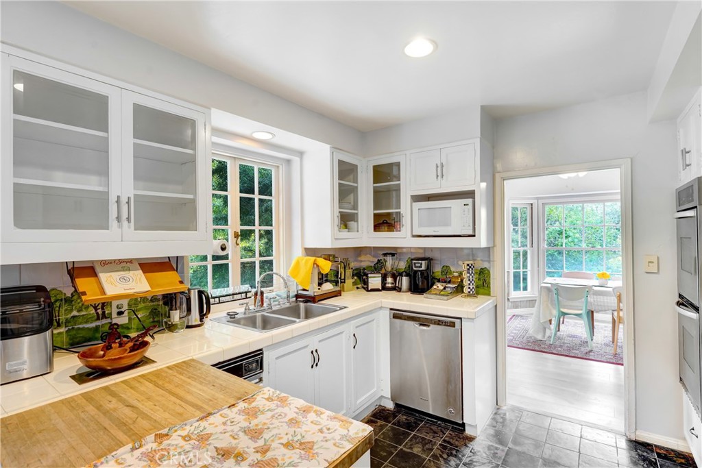 MLS #AR25261105 image #23