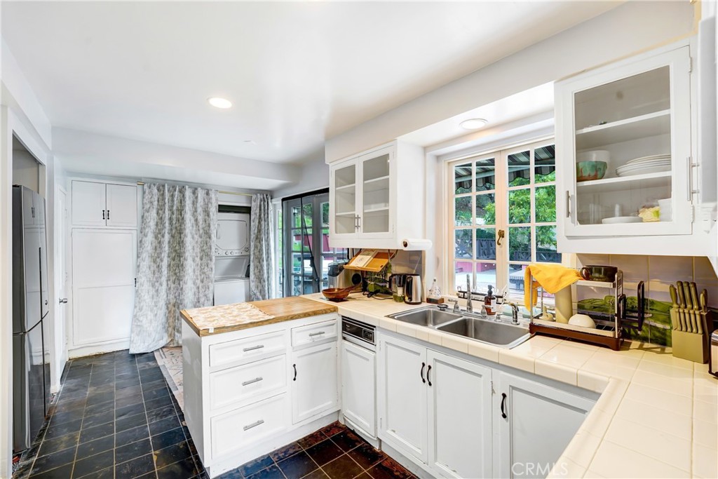 MLS #AR25261105 image #25