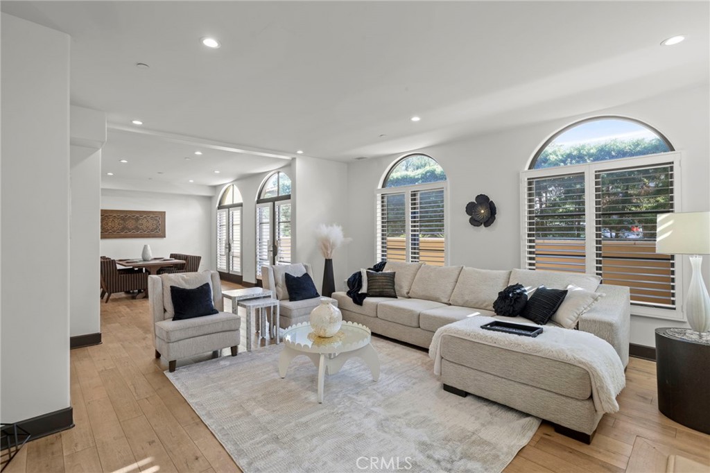 MLS #AR25263733 image #2