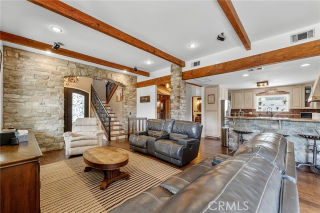 MLS #BB25230125 image #9