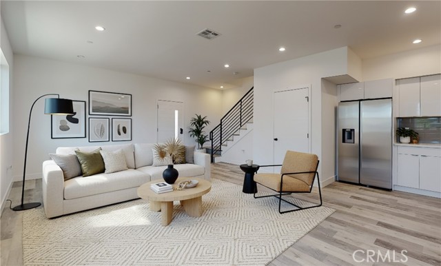 MLS #BB25250782 image #2