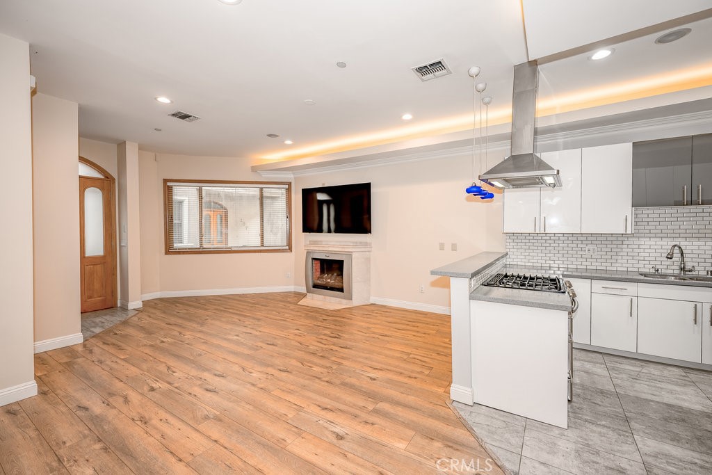 MLS #BB25252379 image #5