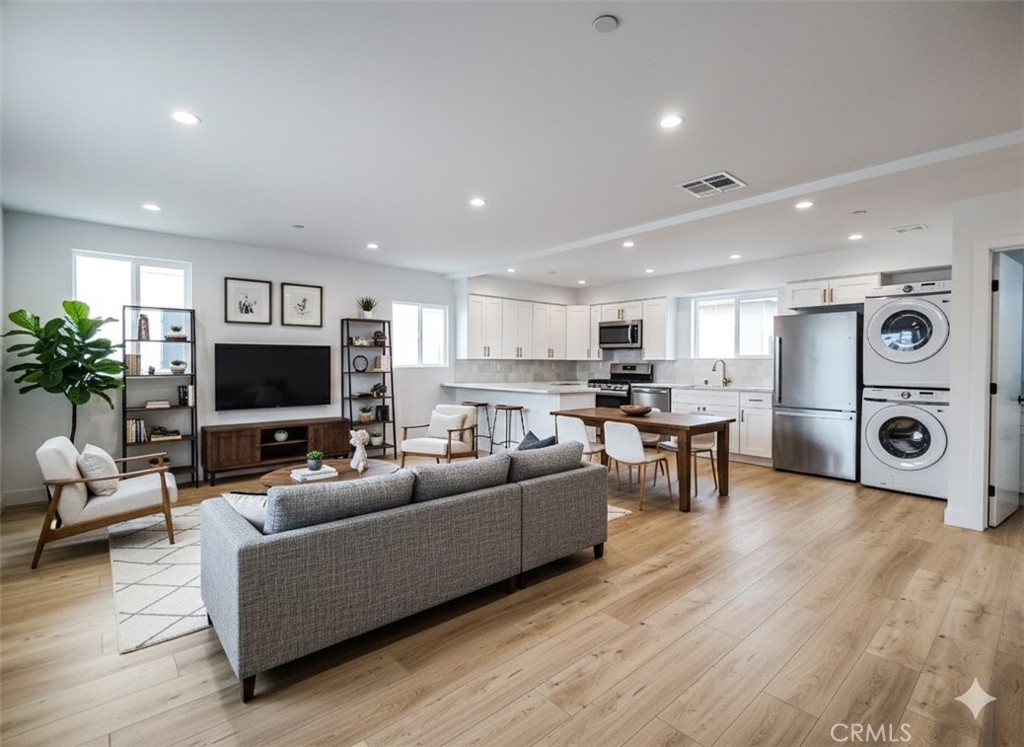 MLS #BB25268840 image #2