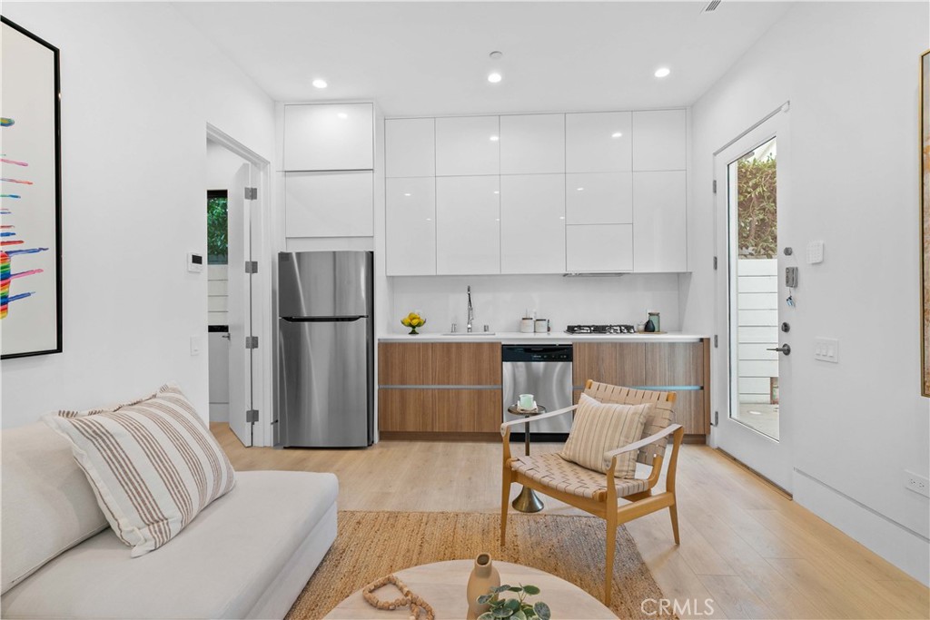 MLS #BB25270041 image #43