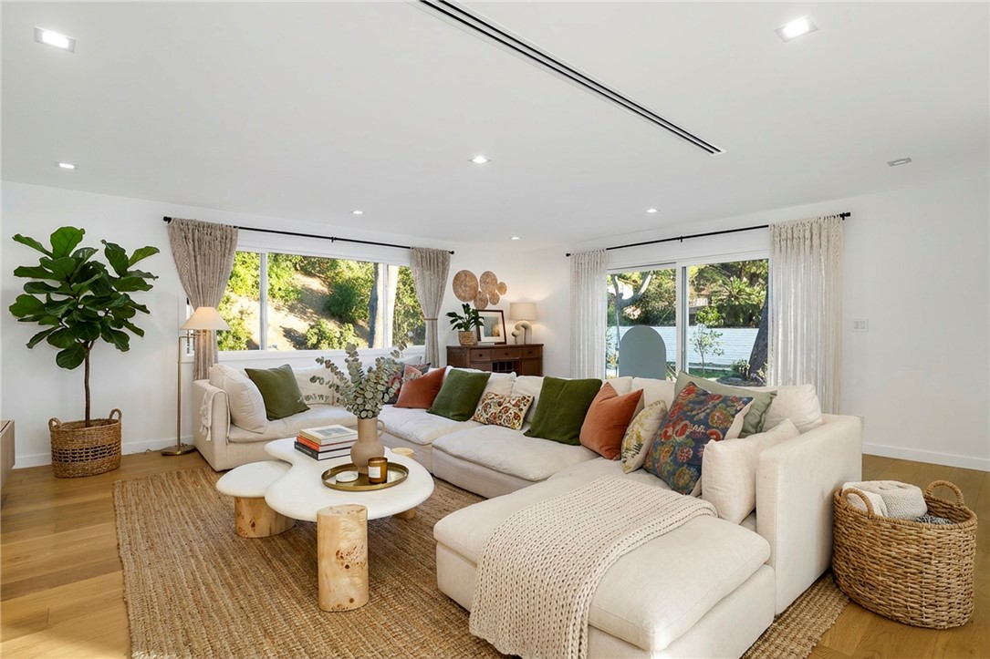 MLS #BB25270285 image #5