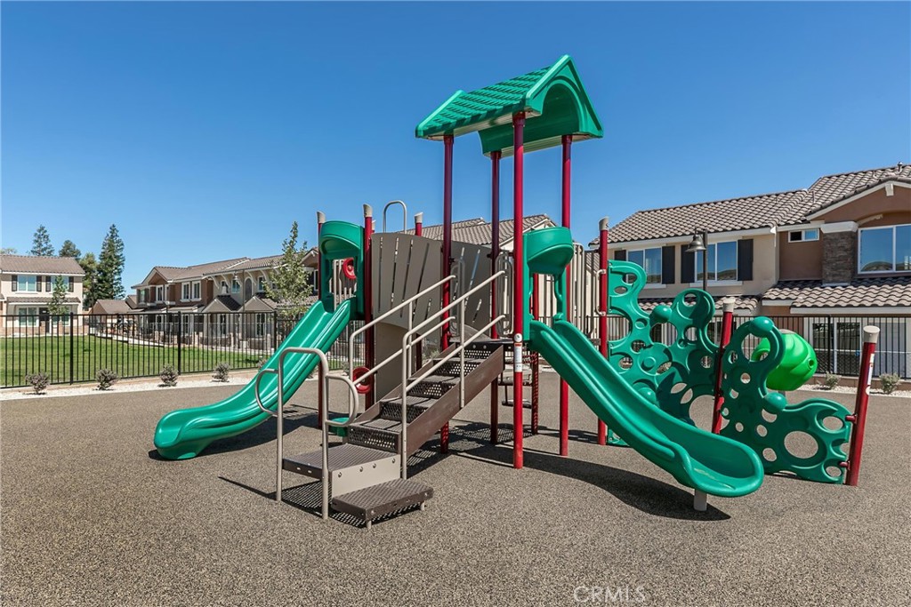 MLS #CV23041665 image #9