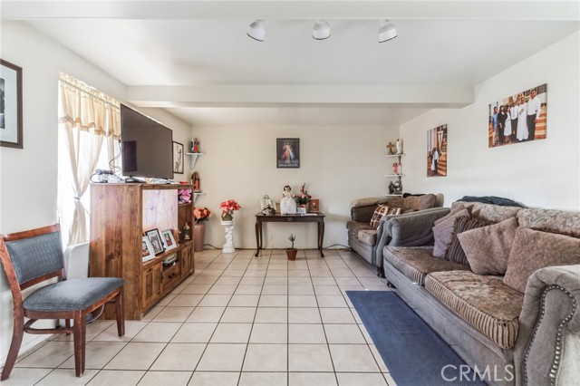 MLS #CV23229589 image #17