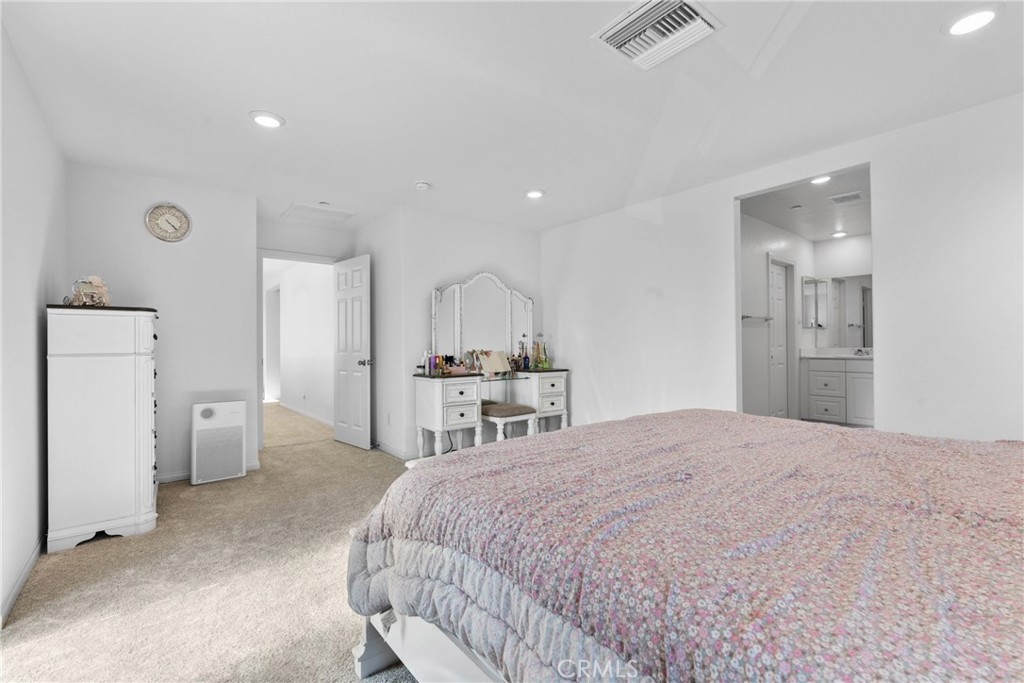 MLS #CV25102472 image #15