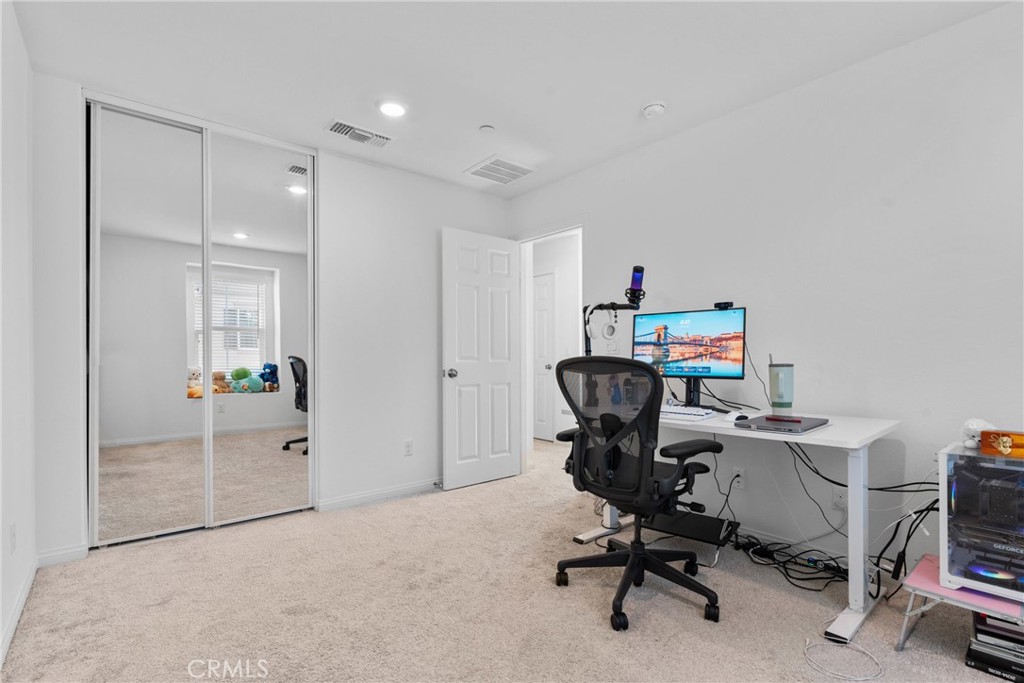 MLS #CV25102472 image #21