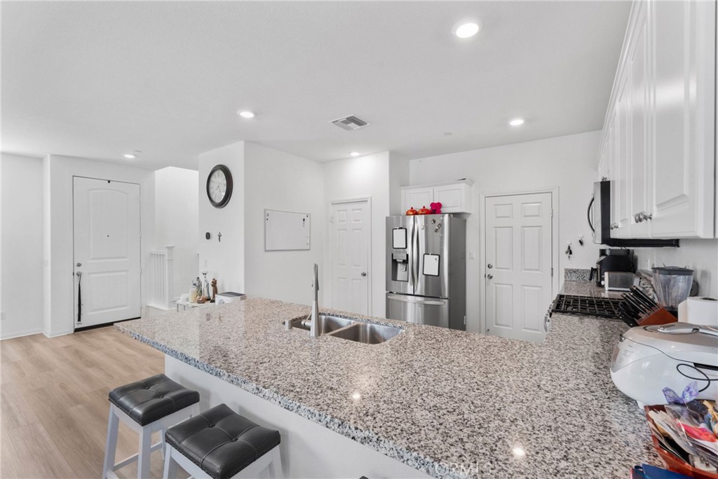 MLS #CV25102472 image #8