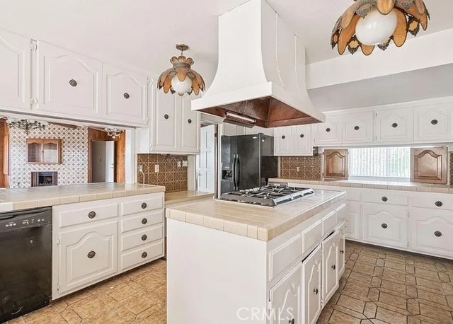 MLS #CV25108010 image #3