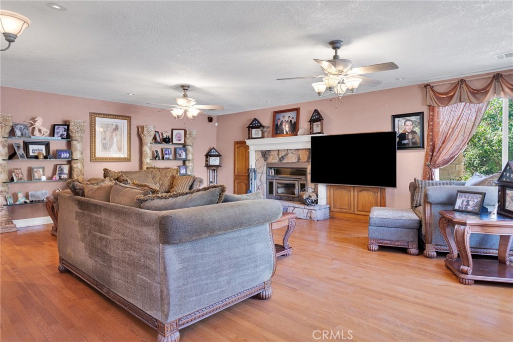 MLS #CV25115494 image #15