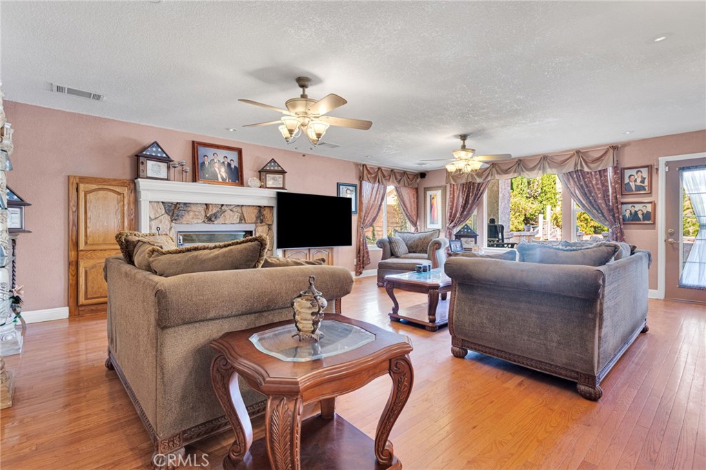 MLS #CV25115494 image #18