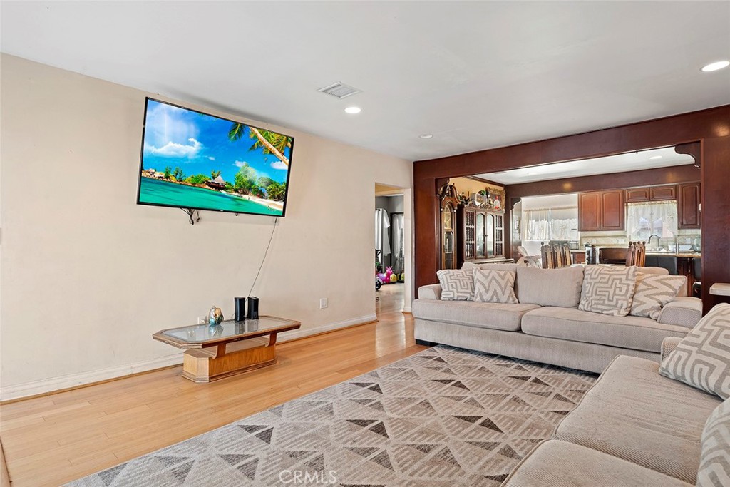 MLS #CV25126729 image #6