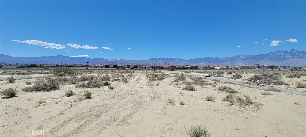 MLS #CV25136261 image #0