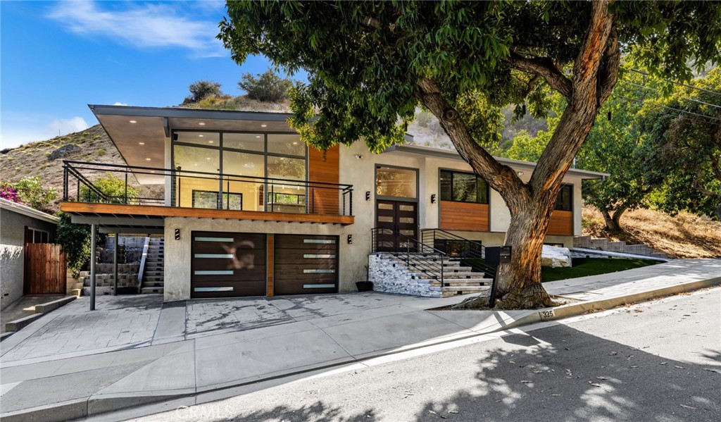 MLS #CV25137132 image #1