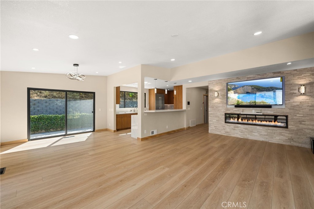 MLS #CV25137132 image #12