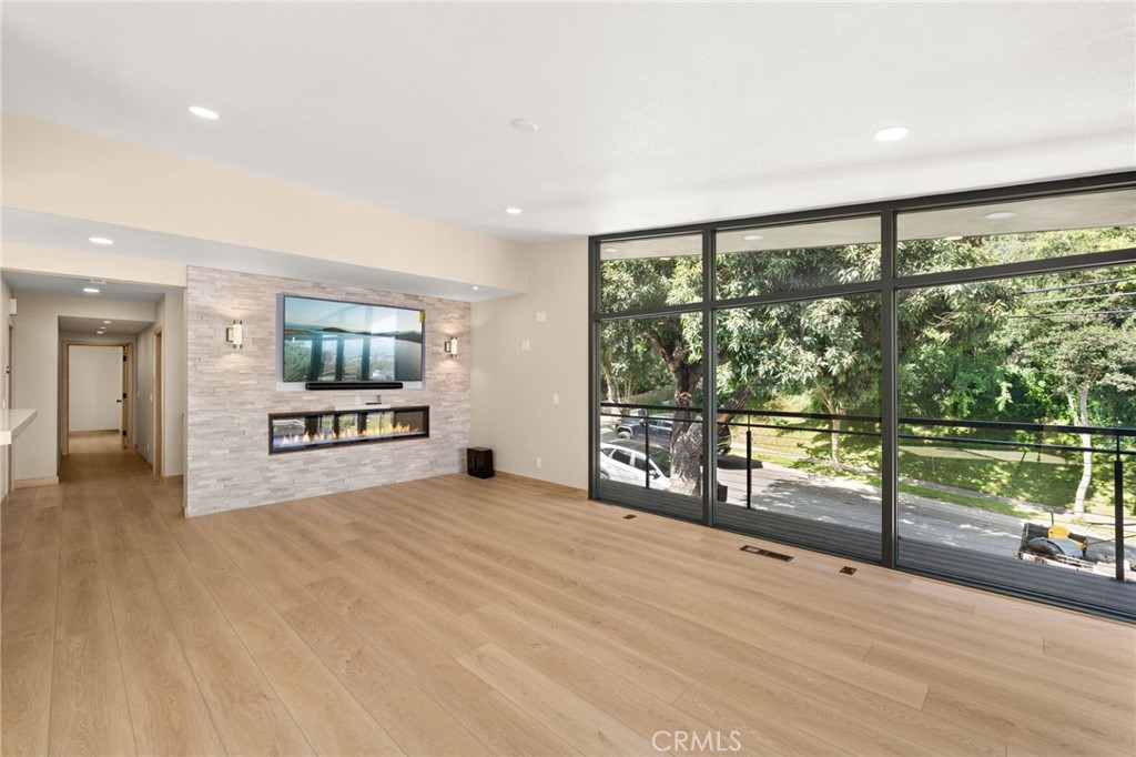 MLS #CV25137132 image #13