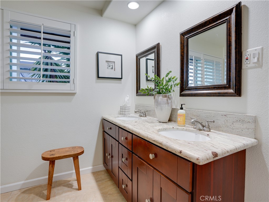 MLS #CV25141171 image #5