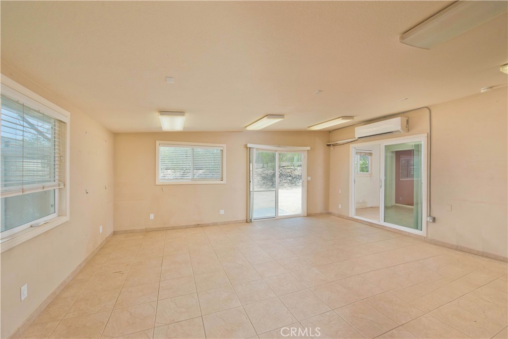 MLS #CV25147251 image #18