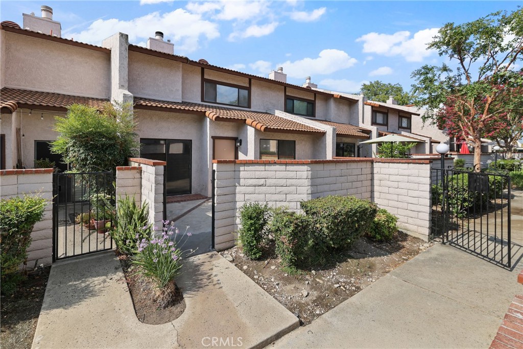 MLS #CV25163007 image #0