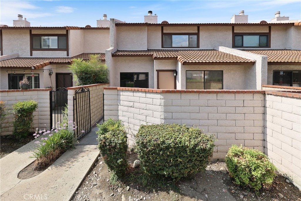 MLS #CV25163007 image #1