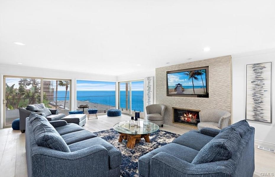 MLS #CV25166059 image #2