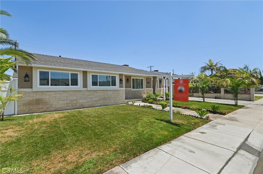 MLS #CV25169408 image #1